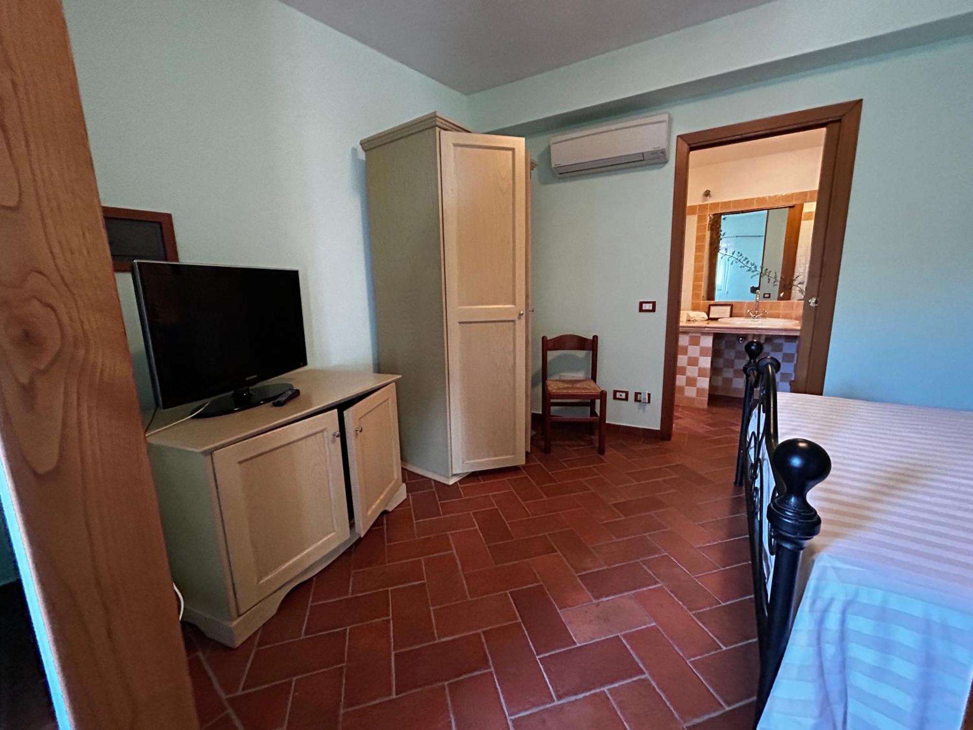 Oasi Del Monte Hotel Monte Argentario Exterior photo